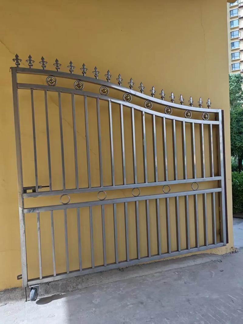 不銹鋼制品 十年如一日的品質(zhì)見(jiàn)證